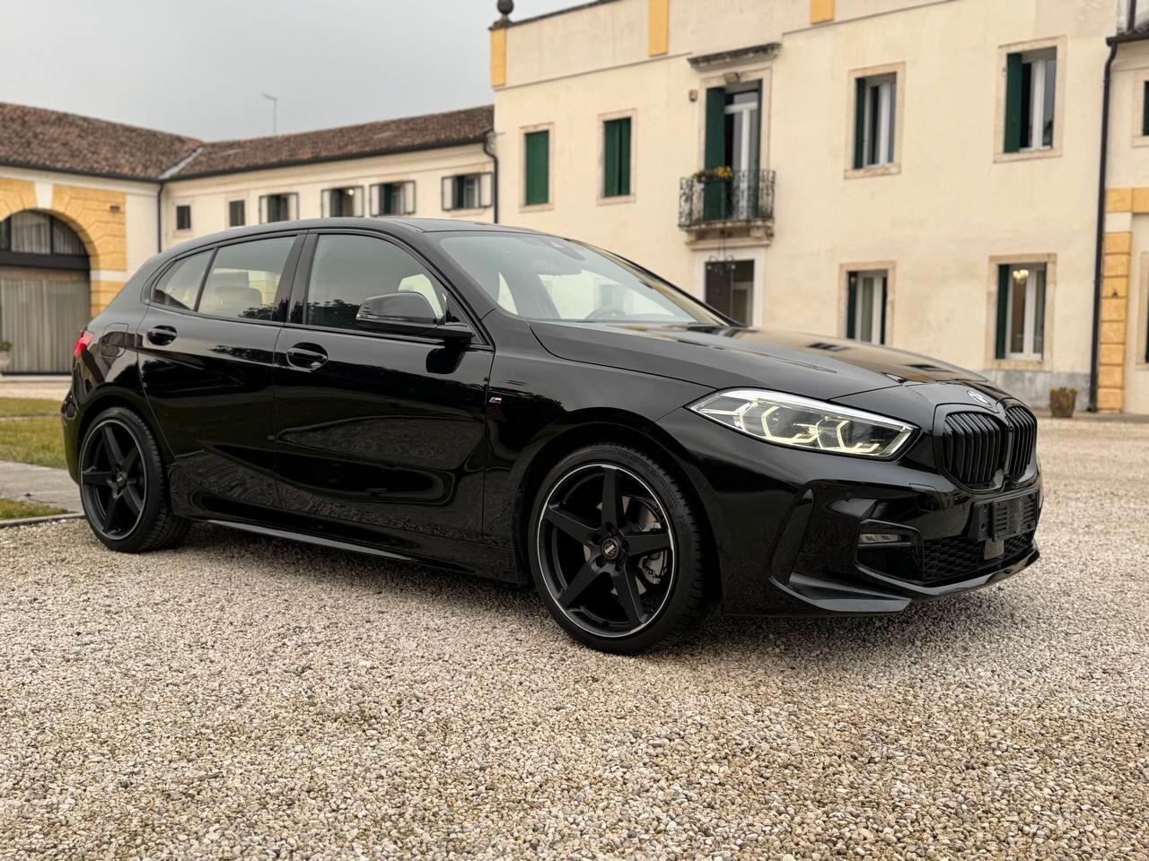 Bmw 118 118d 5p. Msport