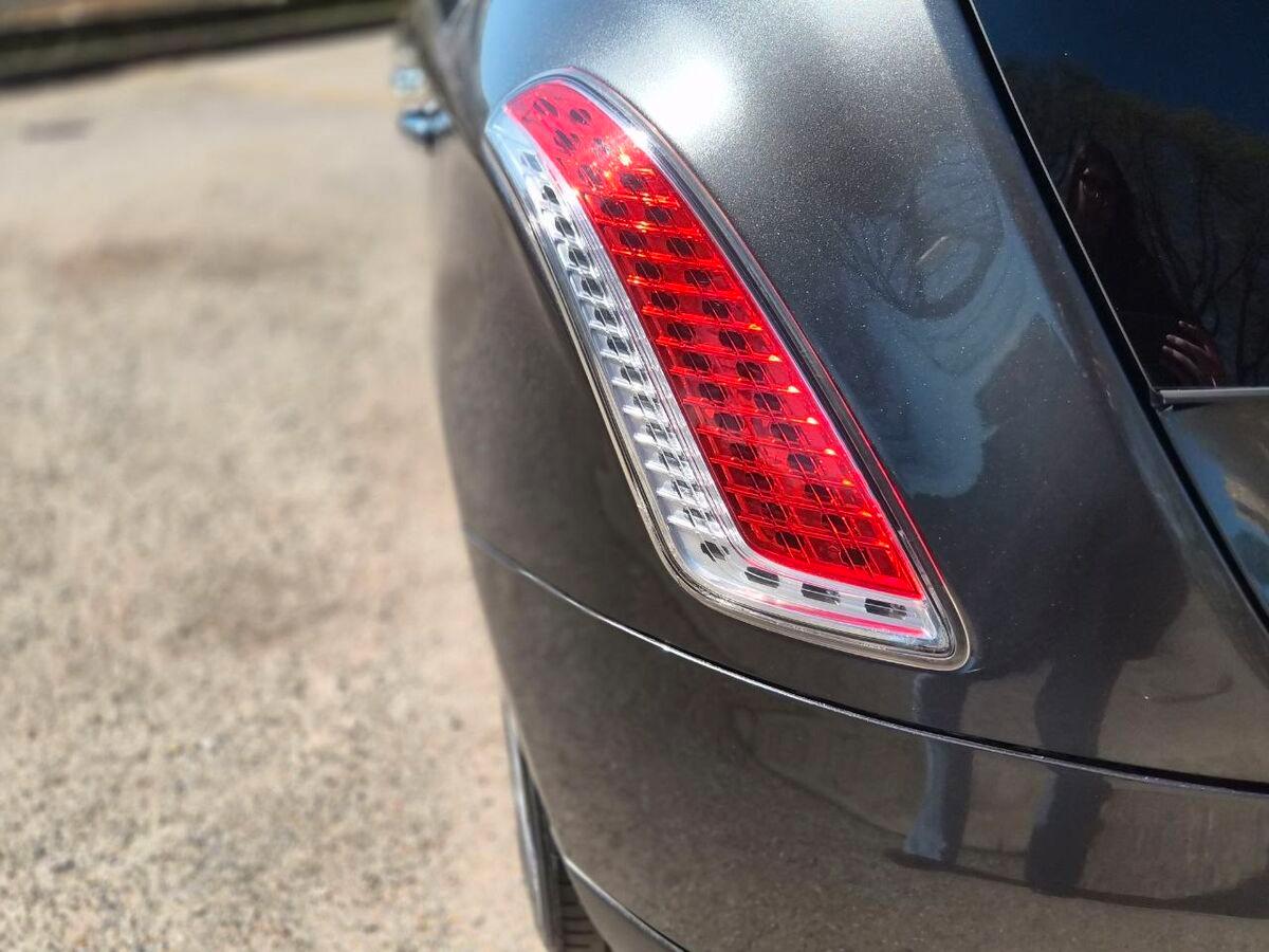 Lancia Delta 1.4 tjt Silver ecochic Gpl 120cv my14