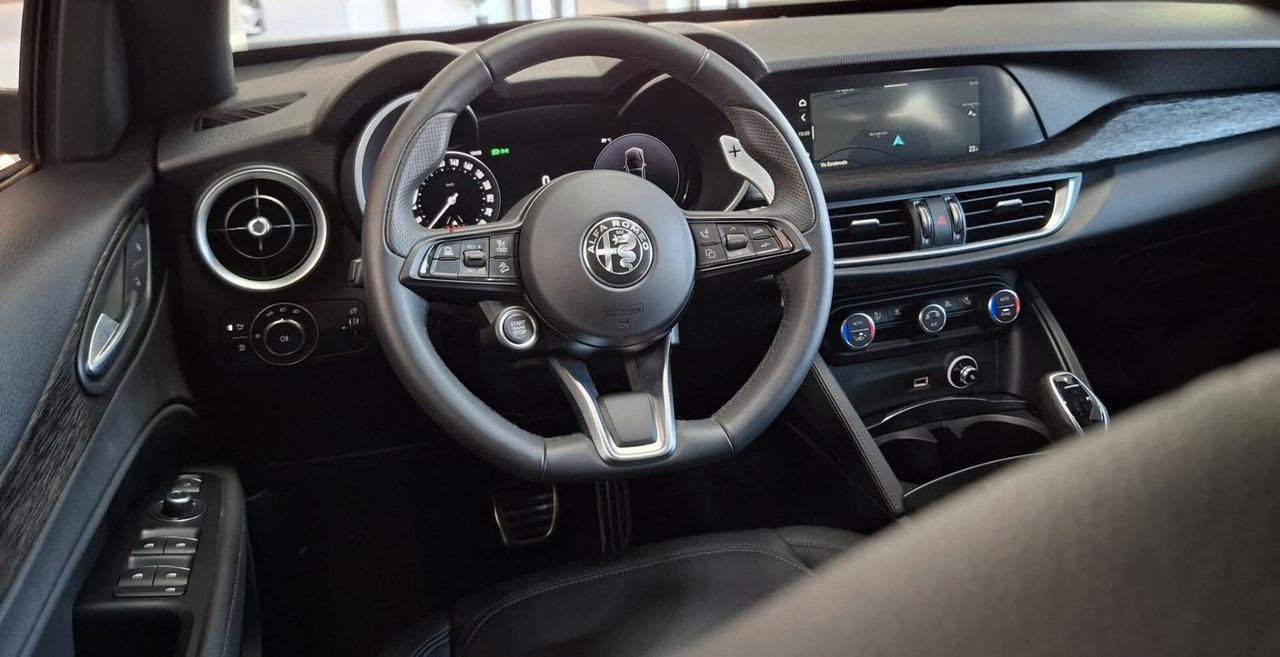 Alfa Romeo Stelvio 160cv restyling allestimento veloce