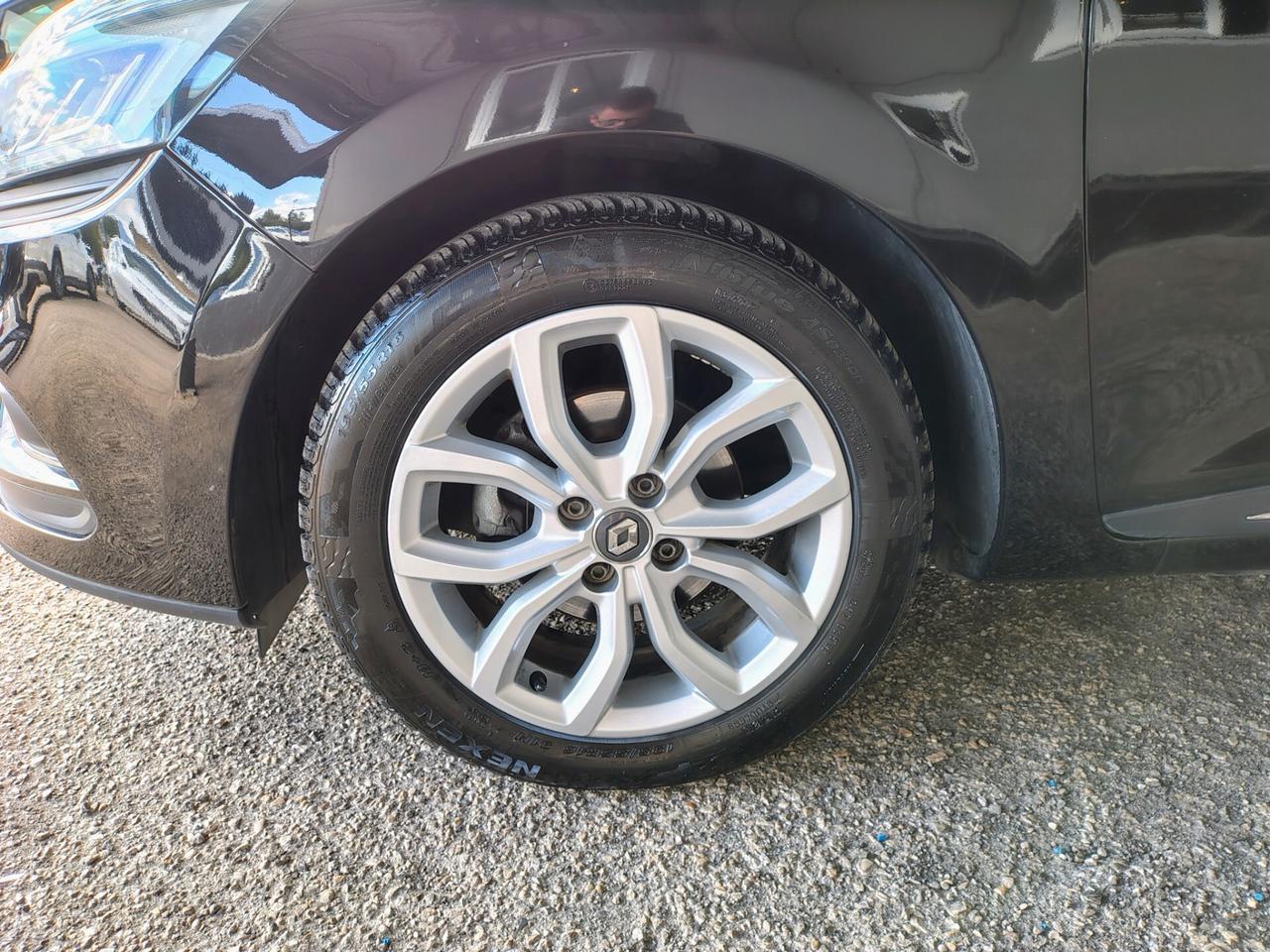 Renault Clio TCe 12V 90 CV 5 porte Moschino Life