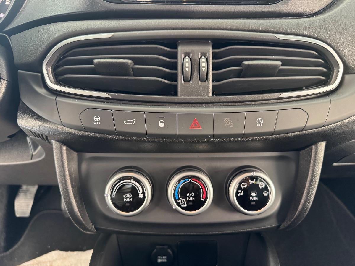 FIAT - Tipo - 1.6 Mjt S&S 5p. Garmin RETROCAMERA/ UNICO PROP/ CARPLAY