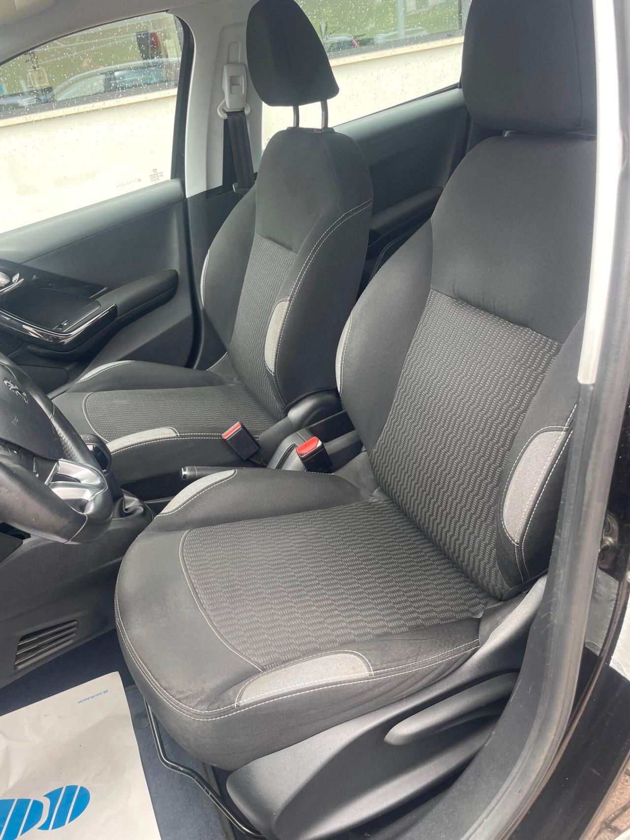 Peugeot 208 BlueHDi 75 5 porte Active