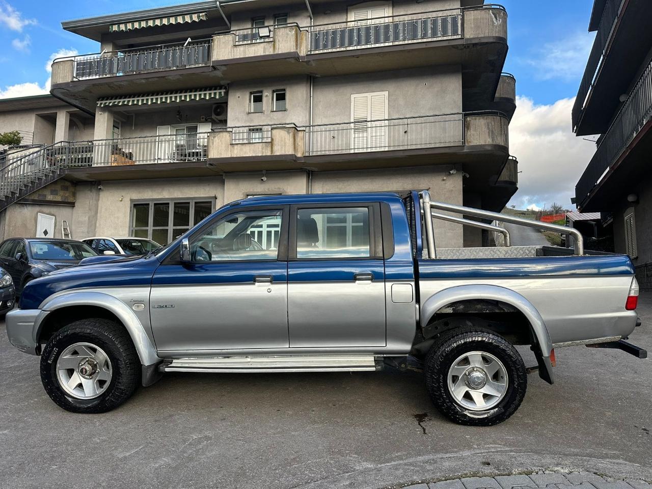 MITSUBISHI L200 2.5 TDI 4WD DC Pick-up GLS