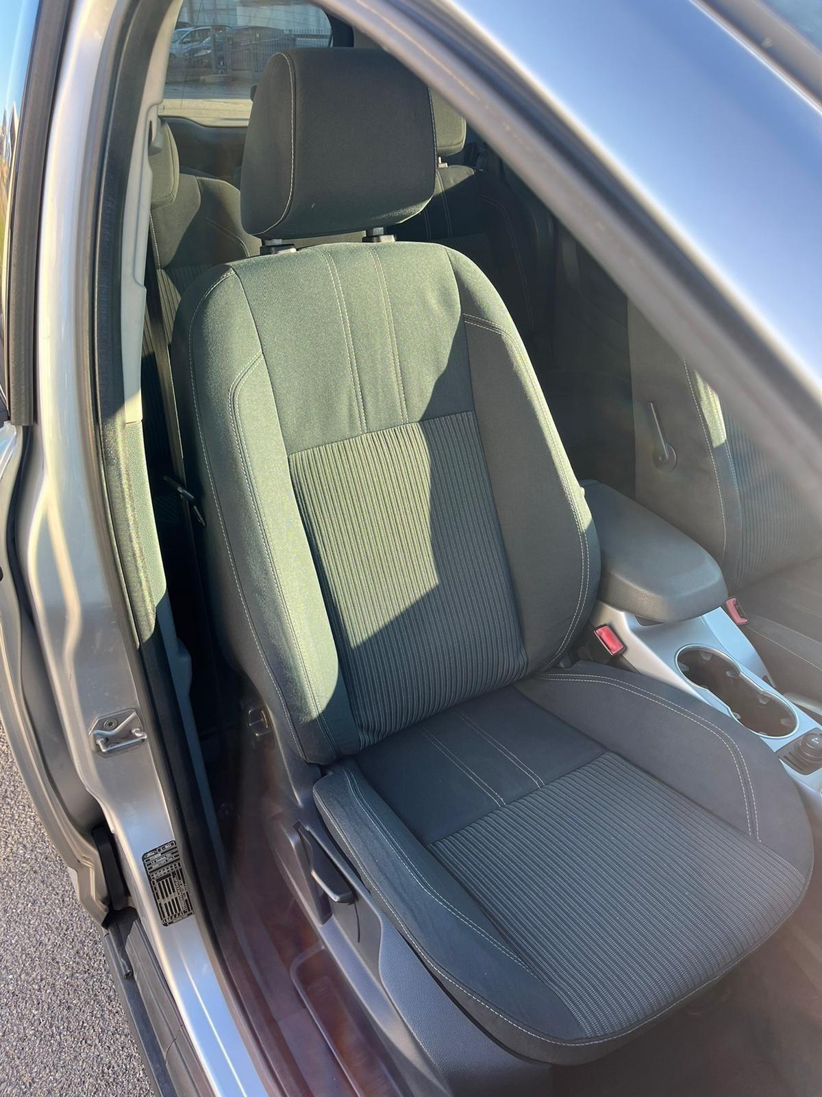 FORD C-Max7 1.6 TDCi 115CV Titanium 7 posti