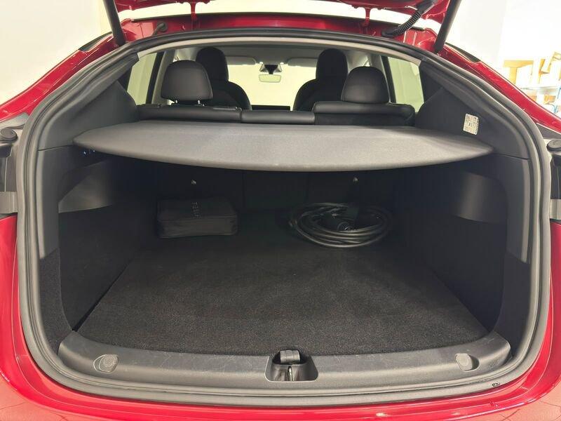 Tesla Model Y Long Range Dual Motor awd IVA ESPOSTA