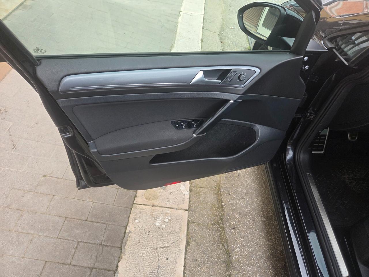 VW GOLF 7 R-LINE FARI LED 1.6 TDI 110 CV KMCERTIF