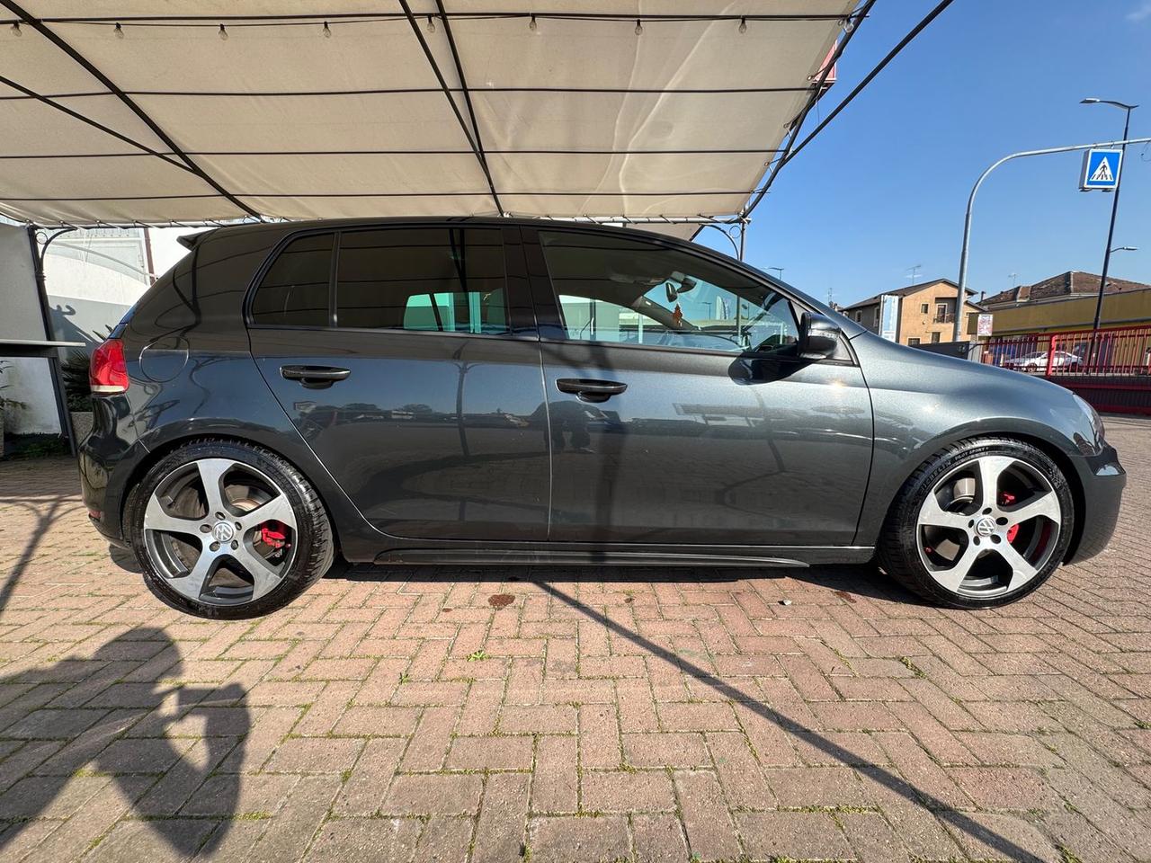 Volkswagen Golf GTI 2.0 GTI #10530