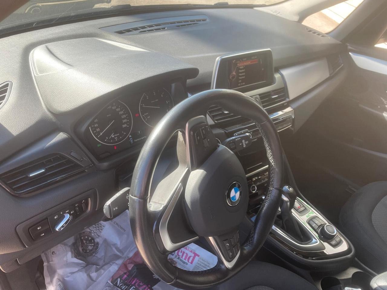 Bmw 2er Active Tourer 218d Luxury AUTOM.