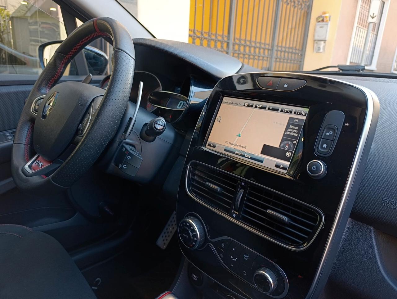 Renault Clio TCe 220CV EDC 5 porte Energy R.S. Trophy