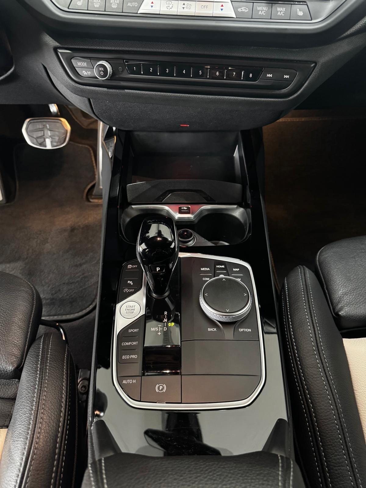 Bmw 118 118d 5p. Msport