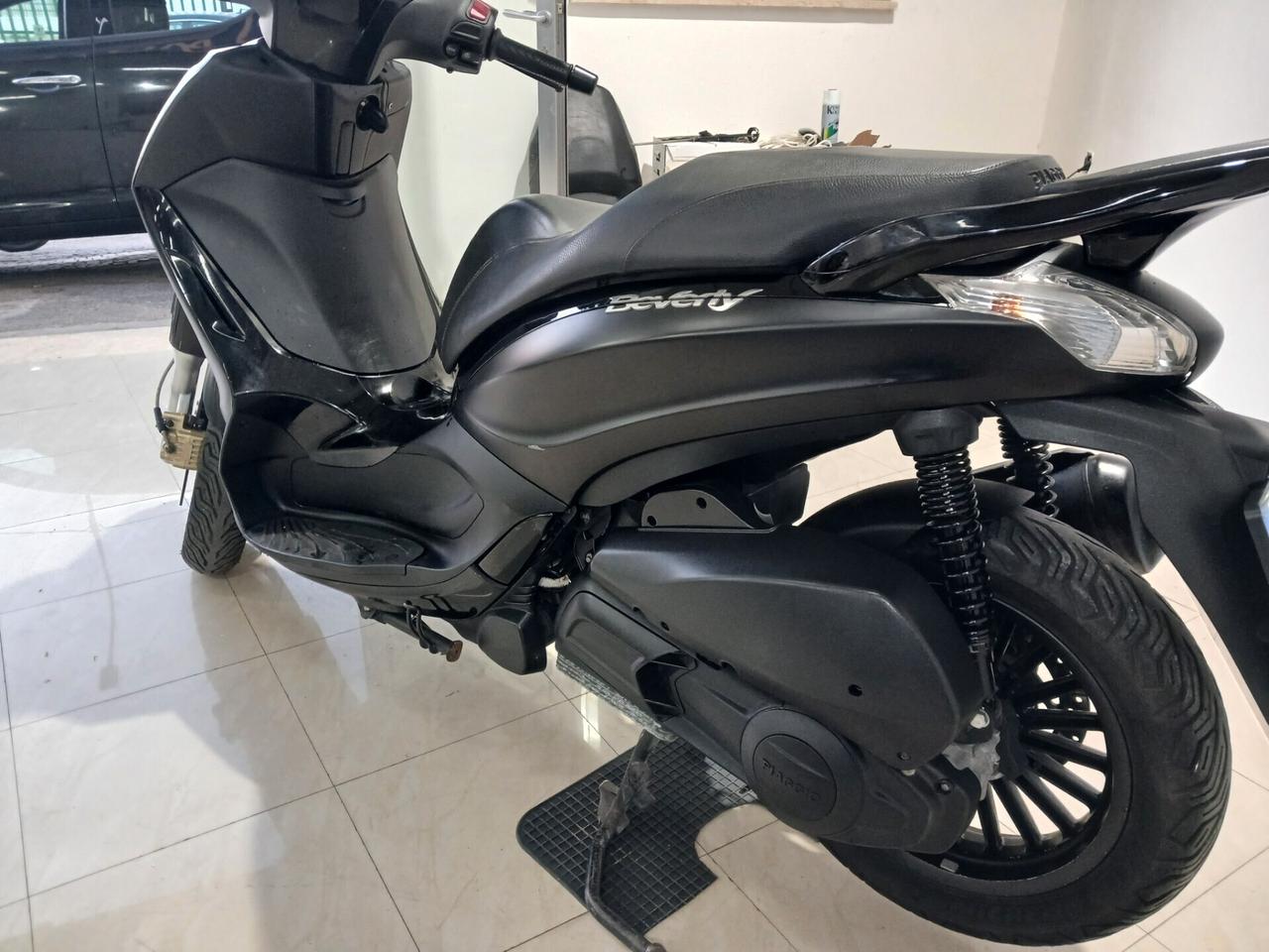 Piaggio Beverly 300 PARI AL NUOVO