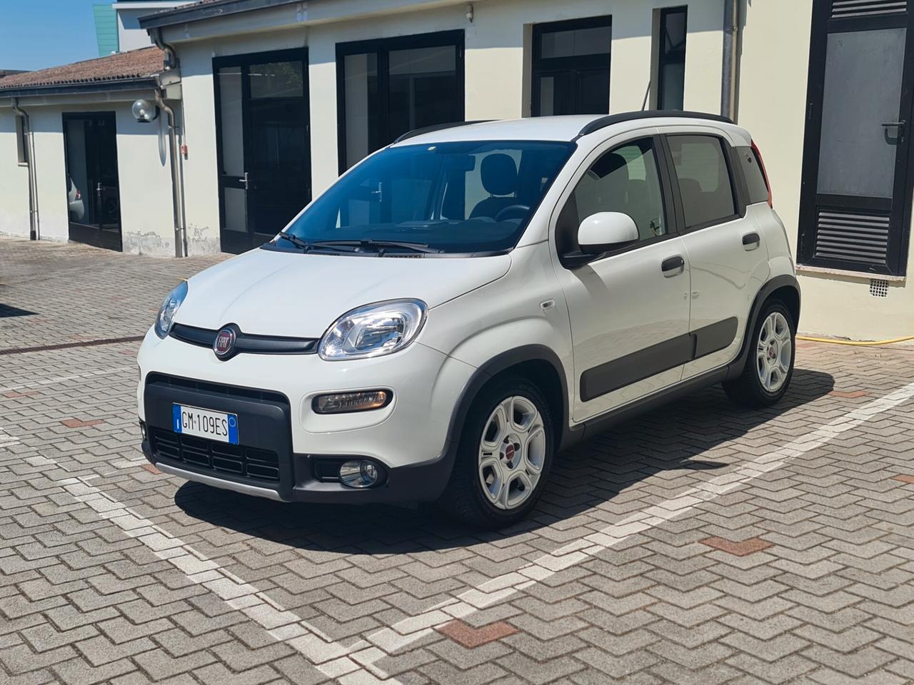 Fiat Panda 1.0 FireFly S&S Hybrid City Life - prezzo reale