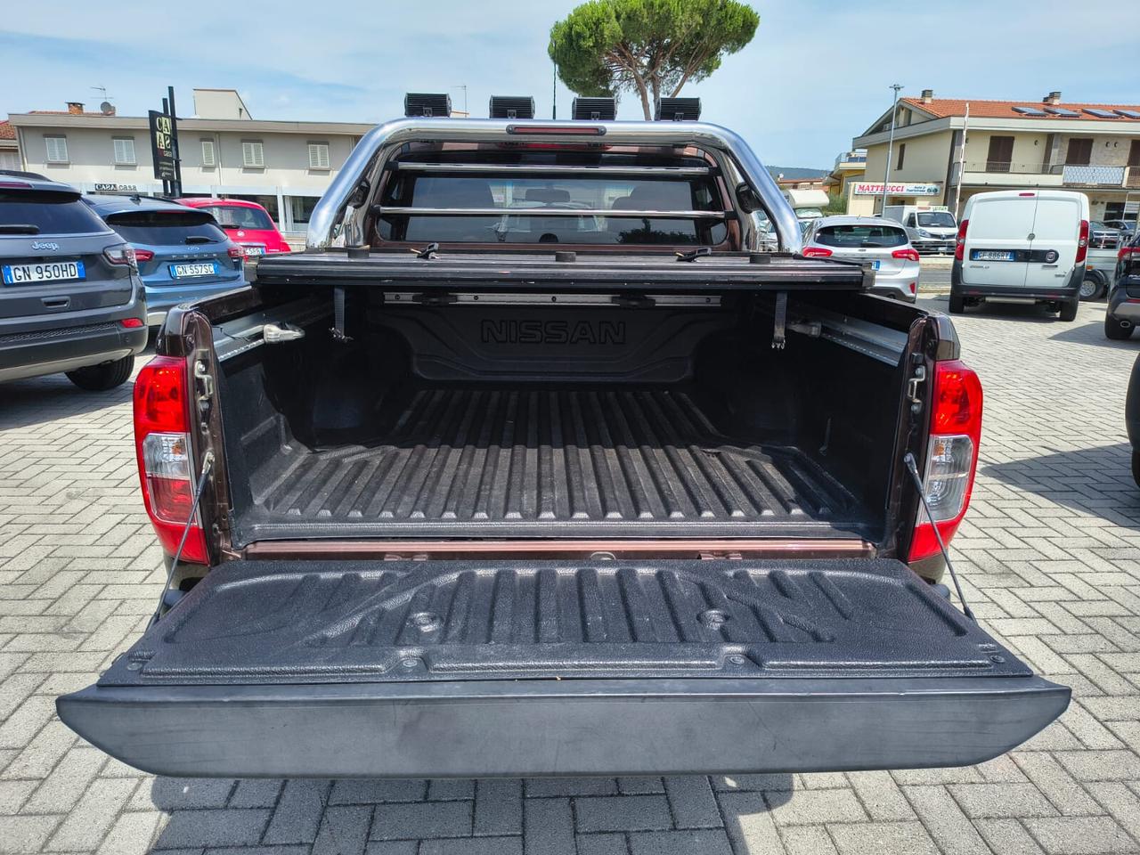 Nissan Navara 2.3 dCi 4WD Double Cab 190CV *5 POSTI*