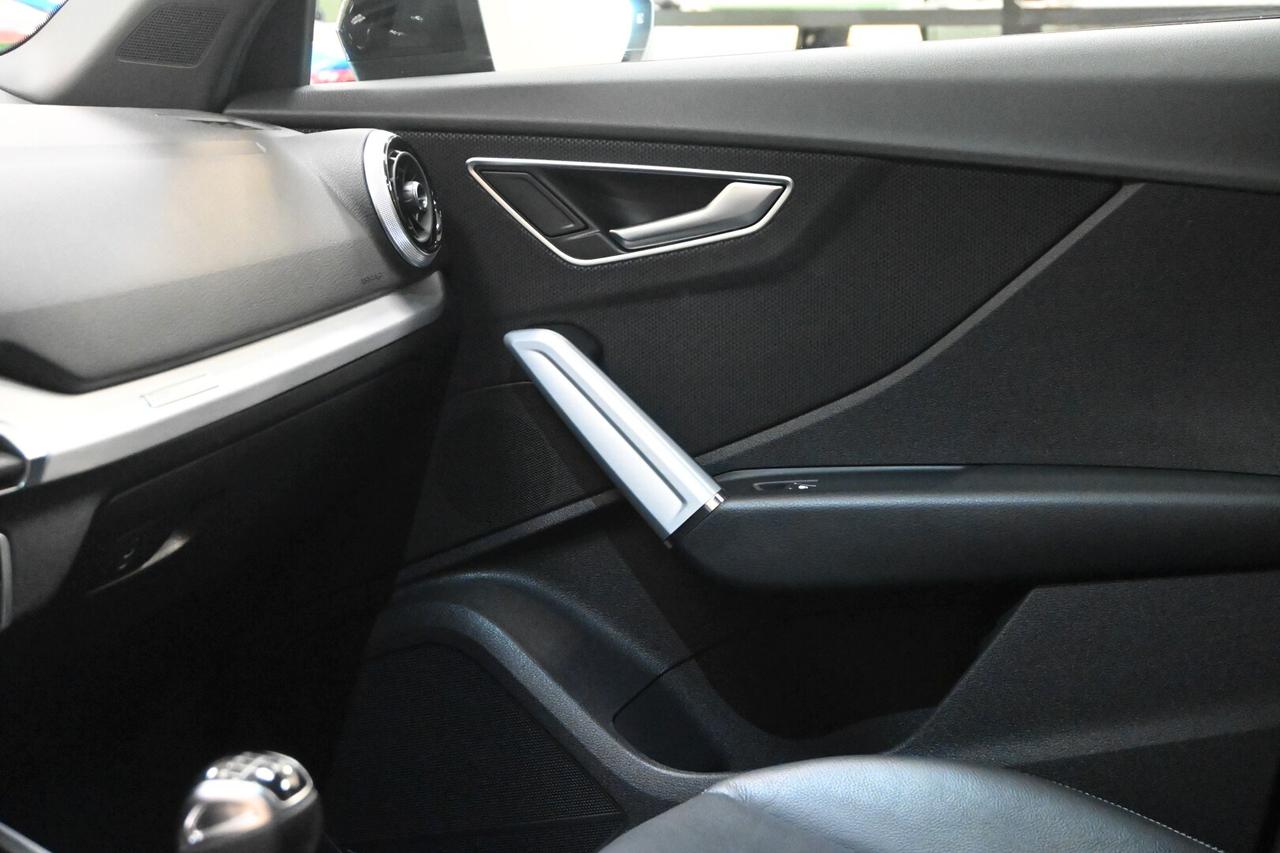 AUDI Q2 Q2 30 TDI S line Edition