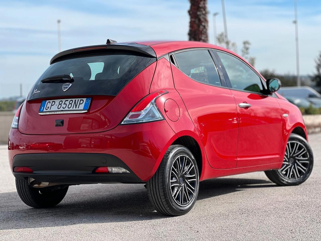 Lancia Ypsilon 1.2 69 CV 5 porte GPL Ecochic