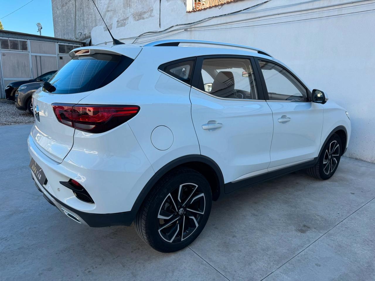 MG ZS 1.5 VTi-TECH 106cv 2022!!! LUXURY!!!