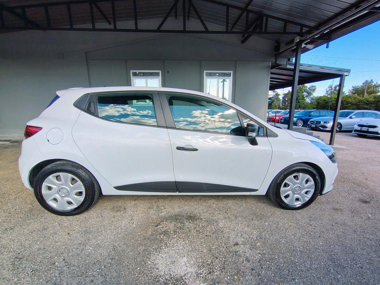 Renault Clio dCi 8V 75CV AUTOCARRO