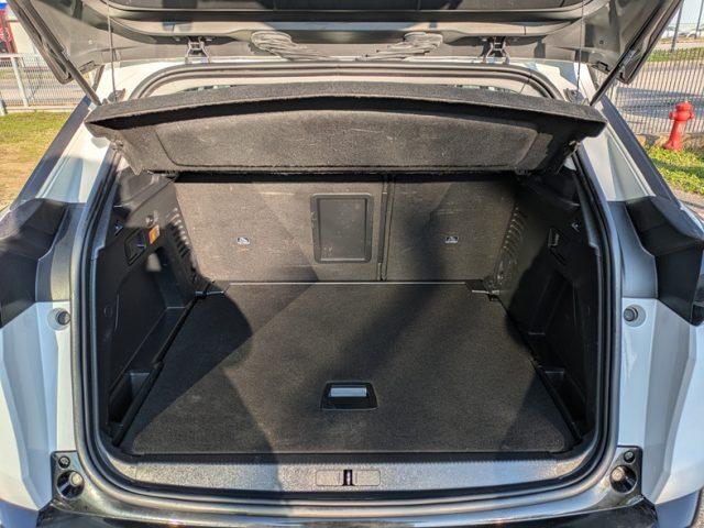 PEUGEOT 3008 BlueHDi 130 S&S EAT8 Black Line