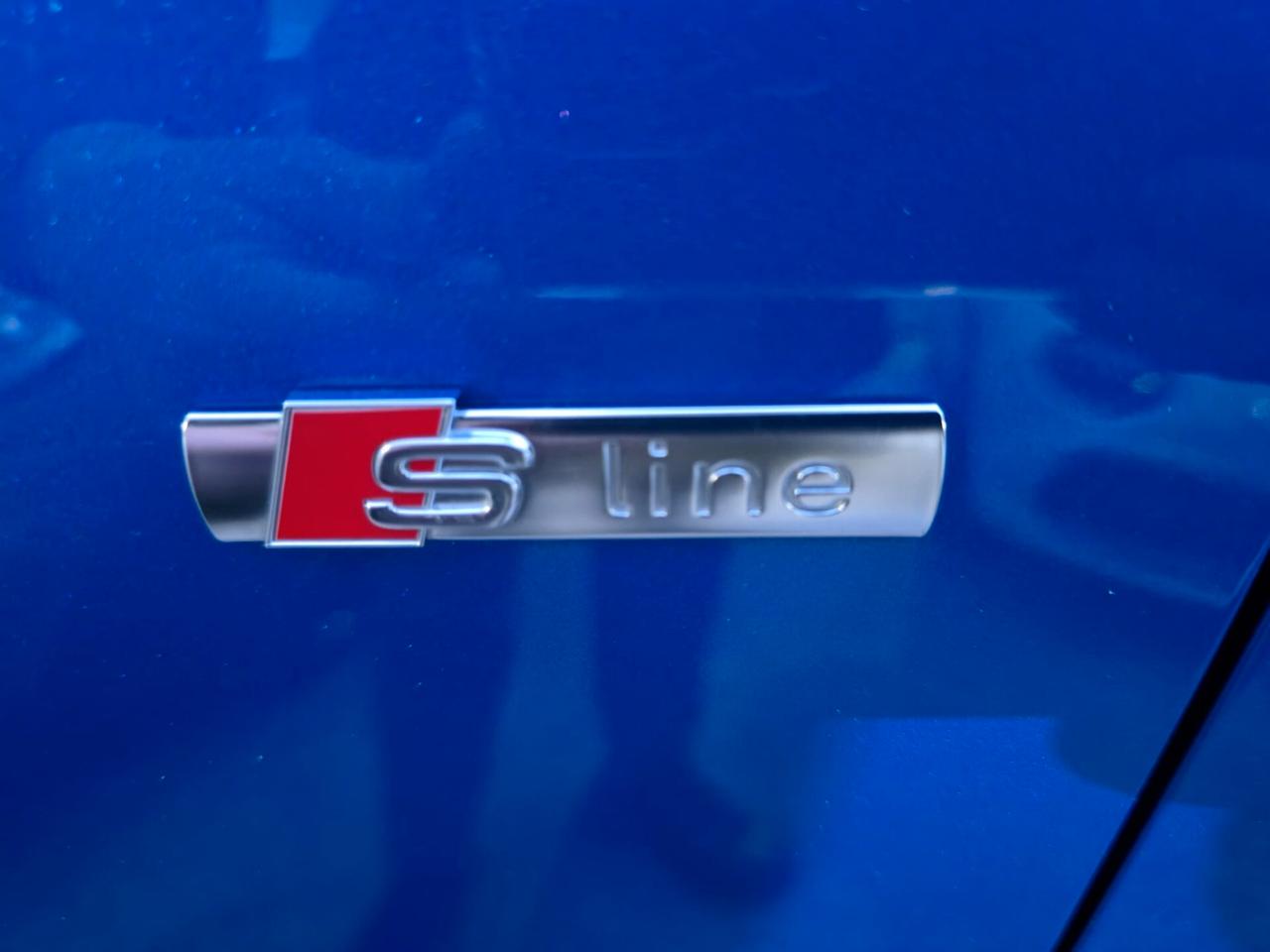 Audi Q2 30 TDI S line Edition