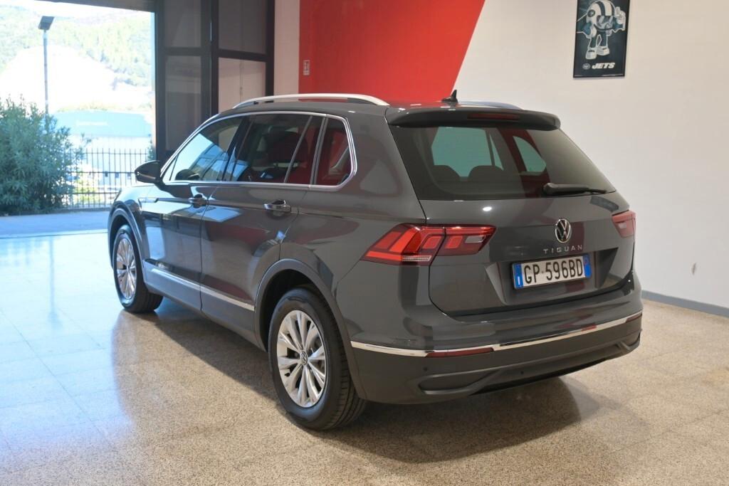 VOLKSWAGEN TIGUAN 2.0 TDI 150CV DSG SCR LIFE ( FARI LED - CLIMA TRIZONA - ADAPTIVE CRUISE - AMBIENT LIGHTS - APP CONNECT - PARK PILOT )
