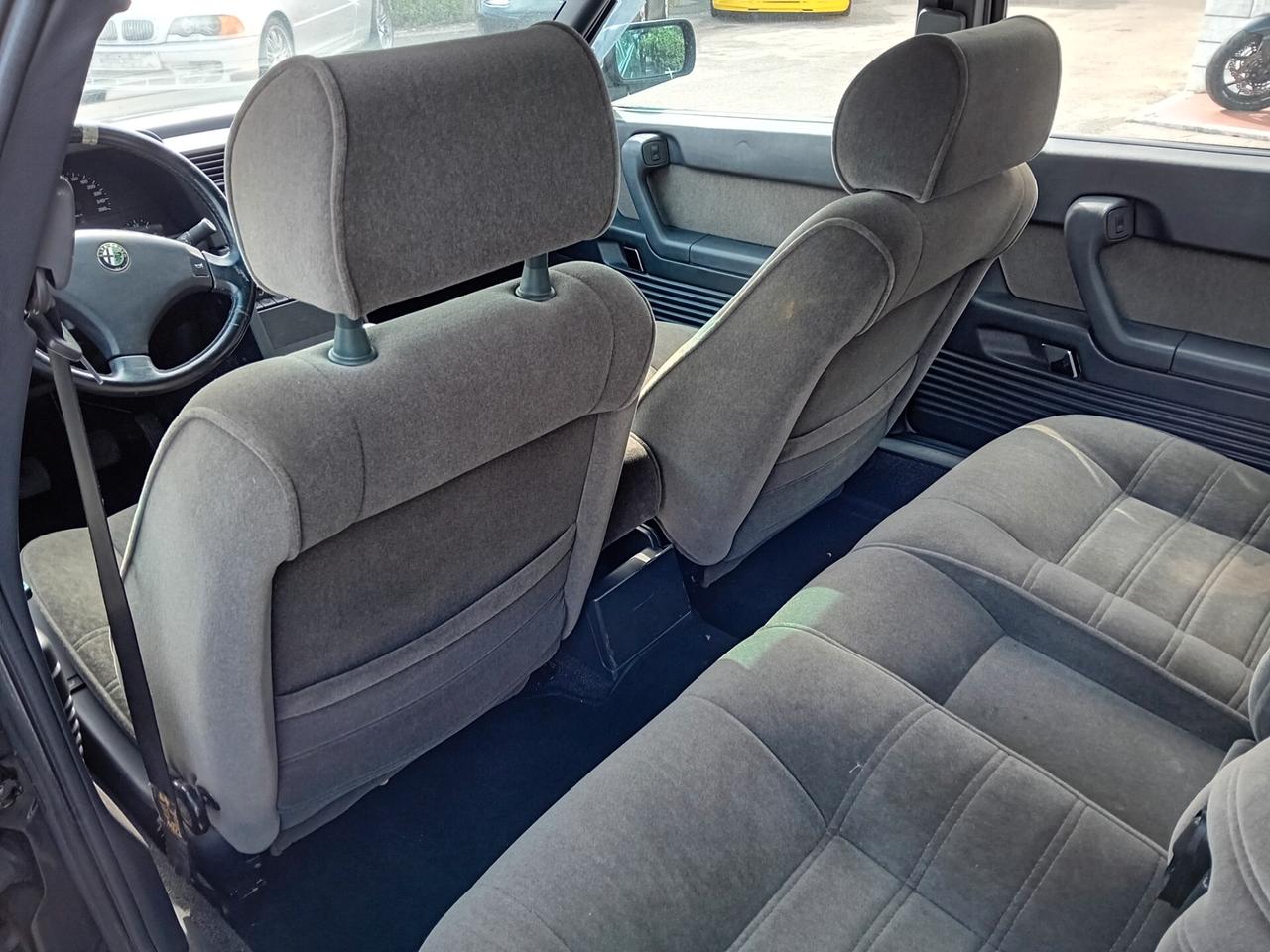 Alfa Romeo 164 3.0i V6 24V cat Super