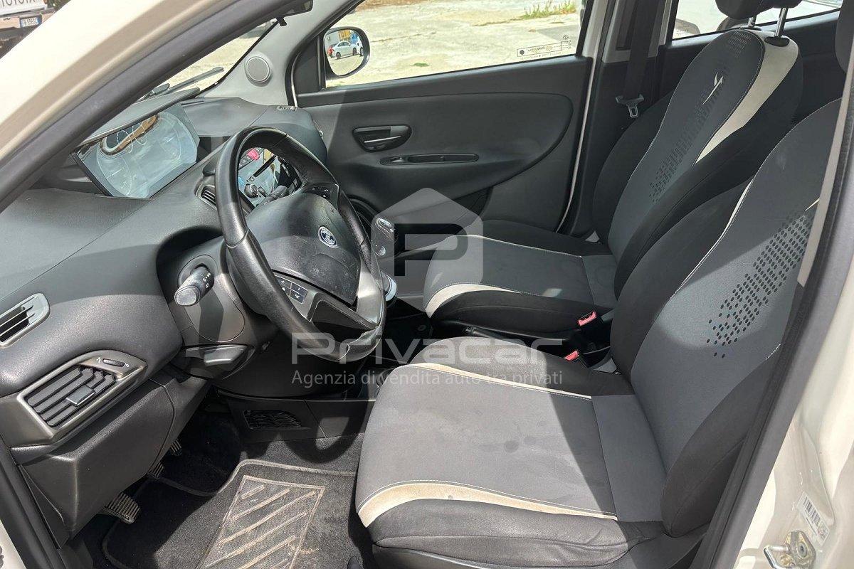 LANCIA Ypsilon 0.9 TwinAir 85 CV 5 porte Metano Ecochic Elefantino