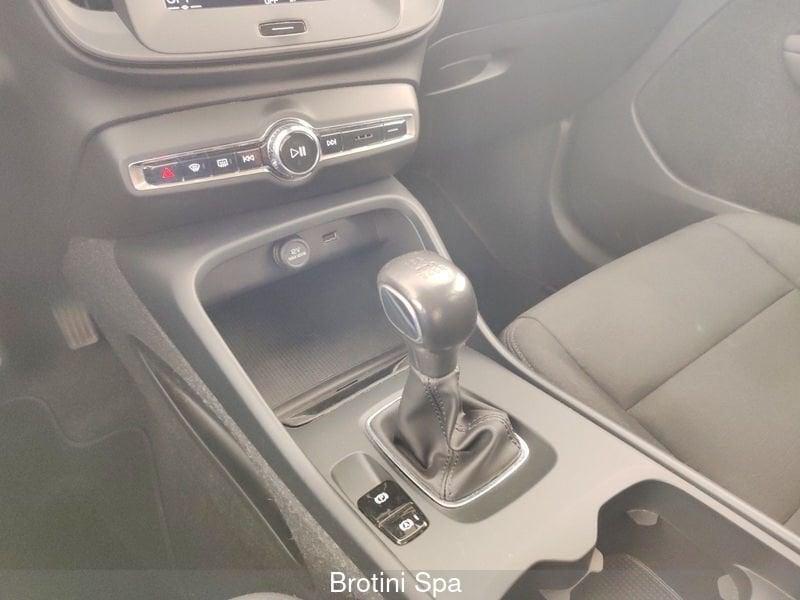 Volvo XC40 T2 Momentum Core