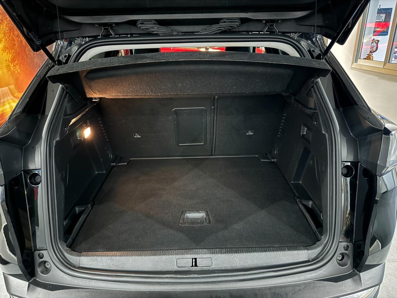 PEUGEOT 3008 1.5 BLUEHDI 130CV EAT8 ALLURE PACK 2021