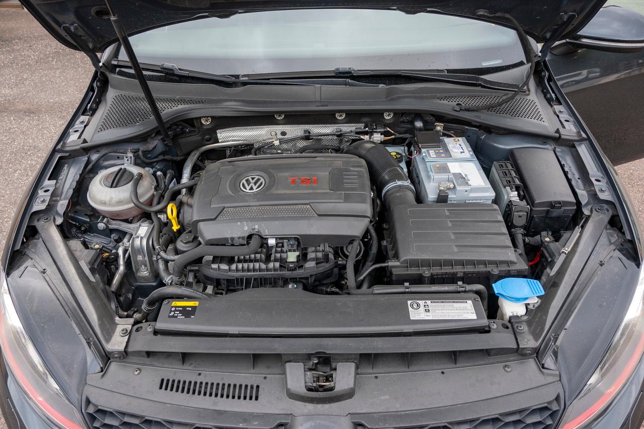 VW Golf GTI VII 2.0 TSI 220CV 5p GANCIO