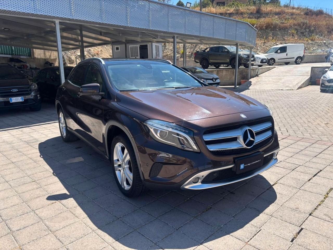 MERCEDES GLA 200