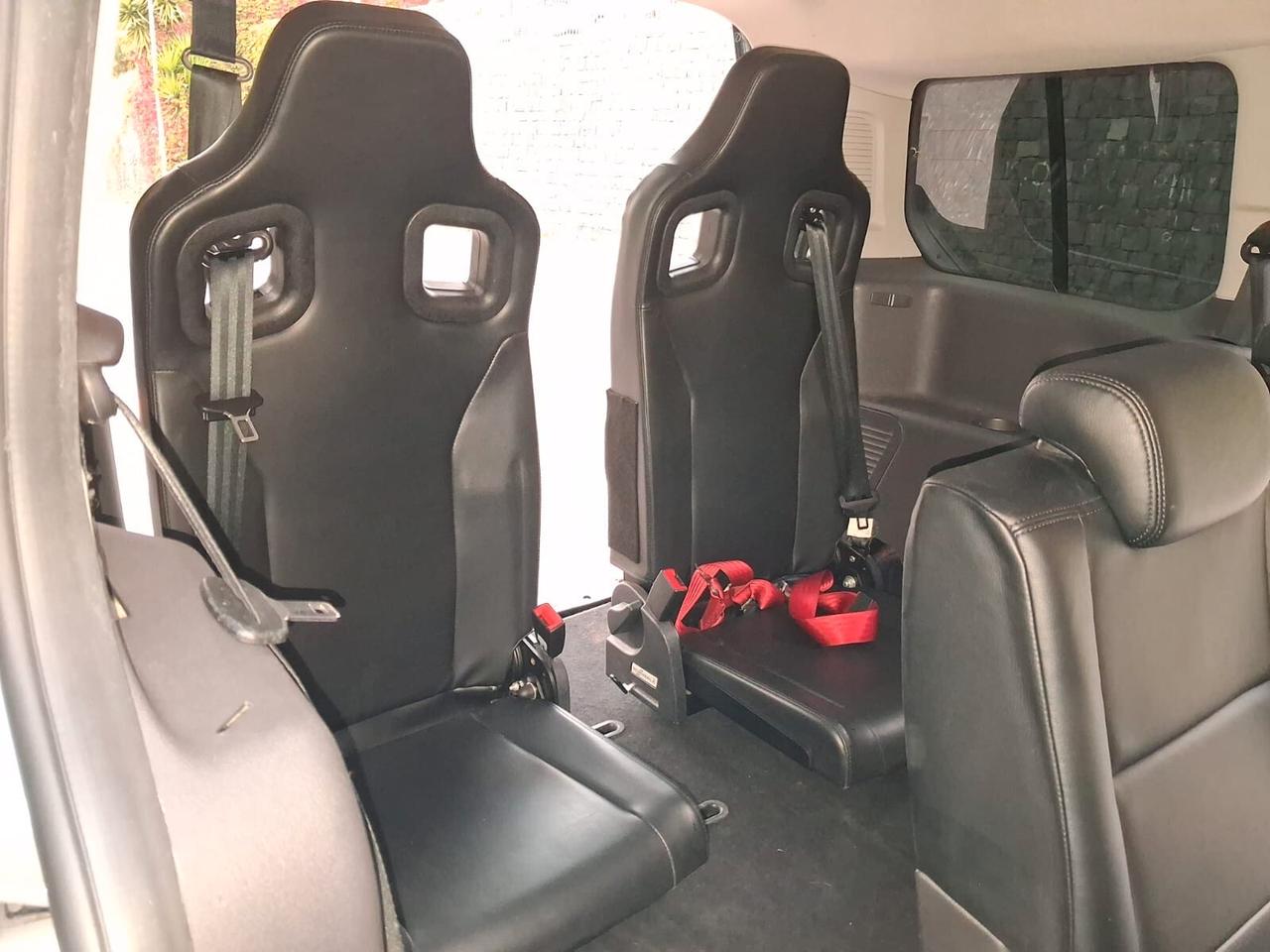 Ford Tourneo Connect Pianale ribassato con rampa disabili in carrozzina