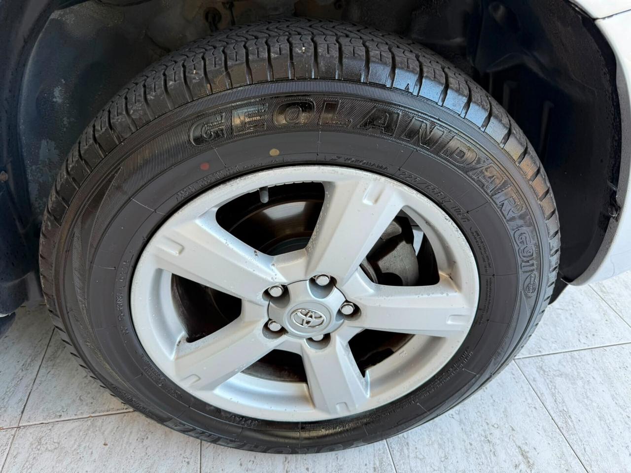 Toyota RAV 4 2.2 D-4D 136 CV Luxury