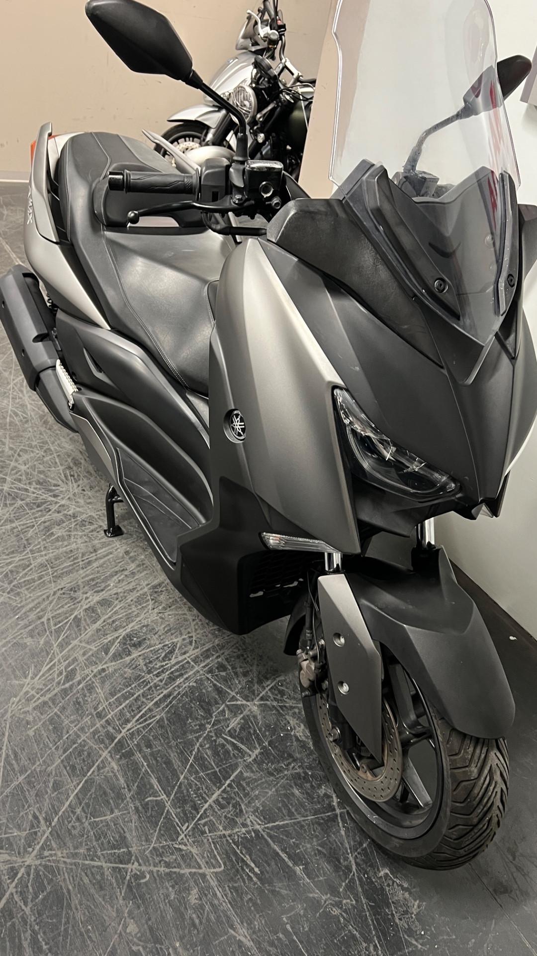 Yamaha X-Max 300