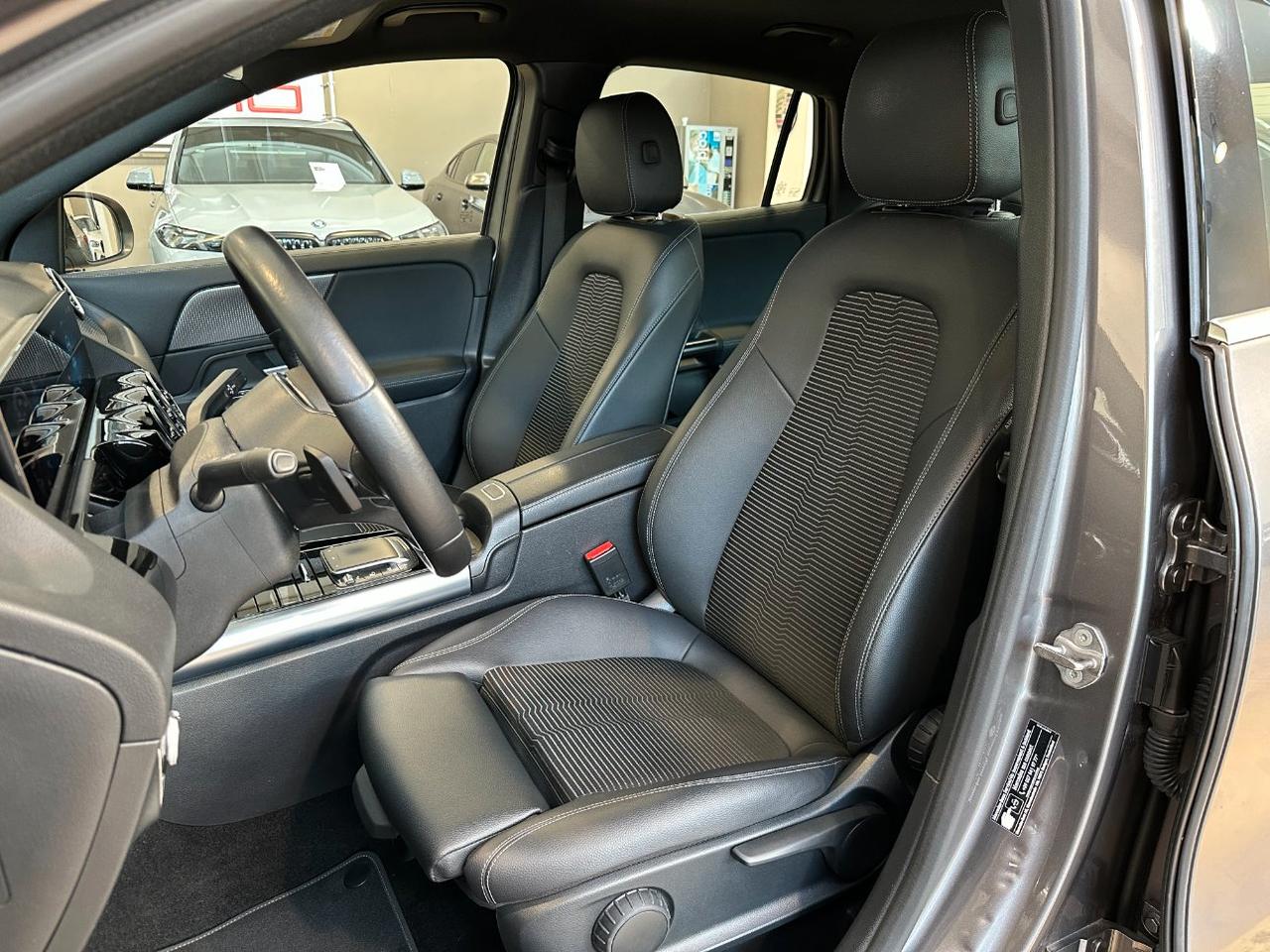 Mercedes GLA 200 d Sport Plus auto-18"-Telecamera