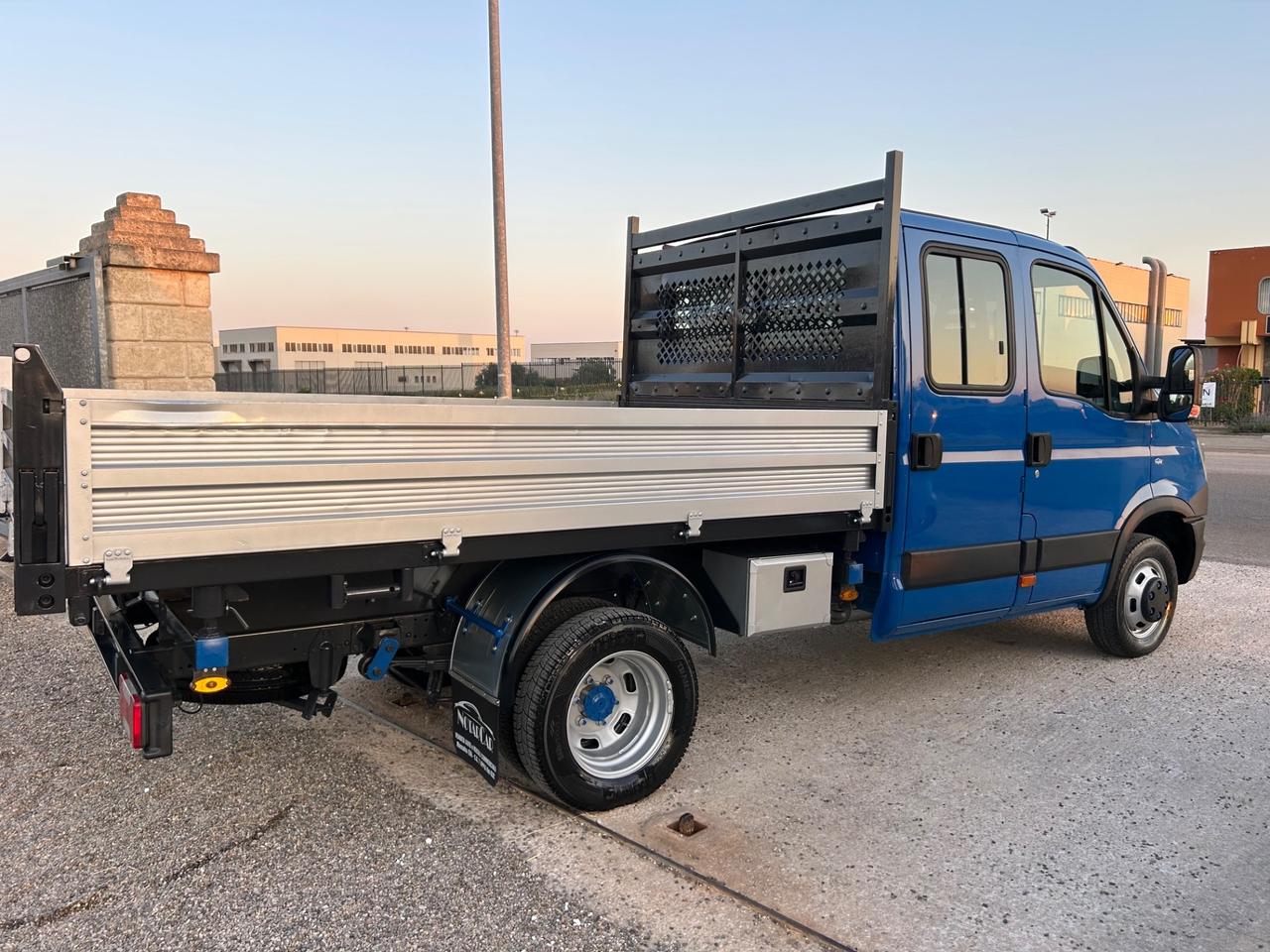 IVECO DAILY 35C11 RIBALTABILE TRILATERALE