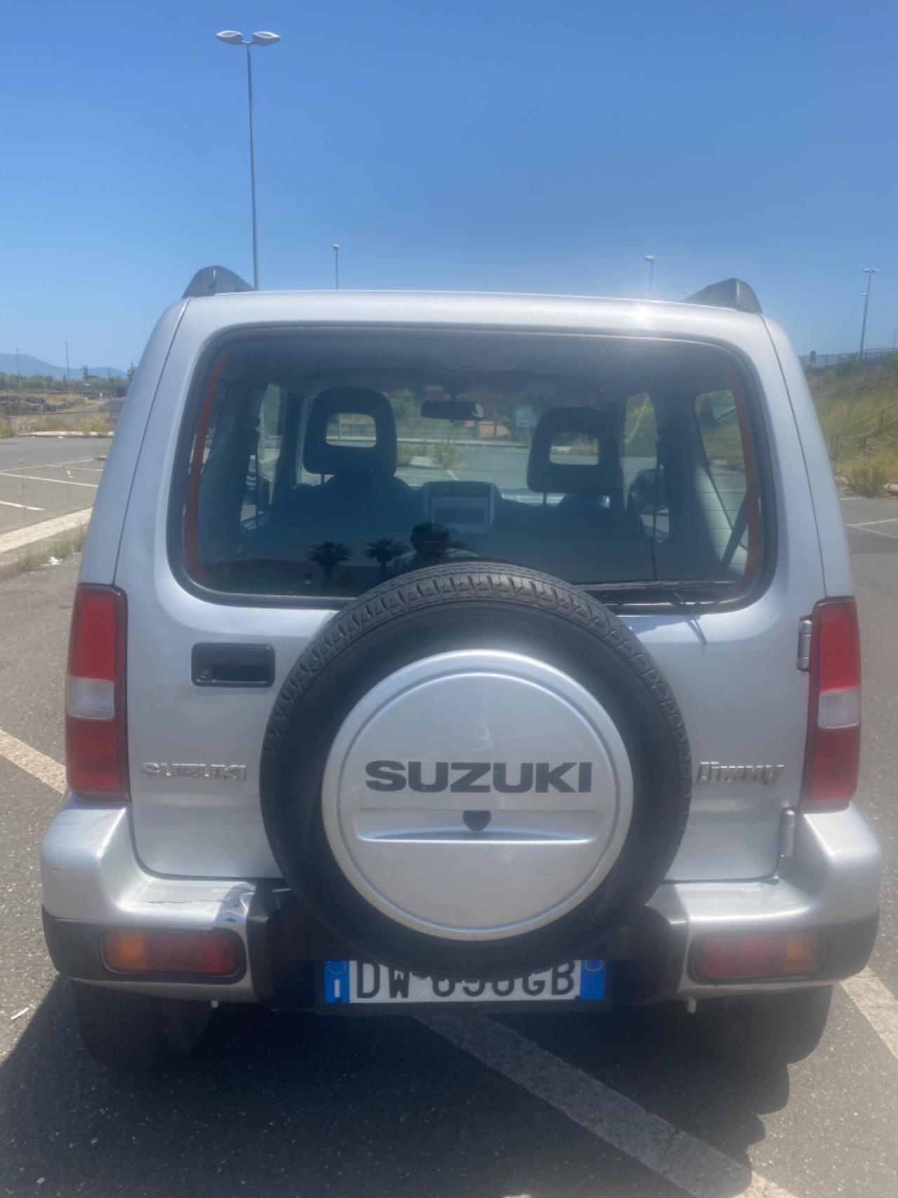 Suzuki Jimny 1.5 DDiS cat 4WD JLX LEGGI DESCRIZIONE