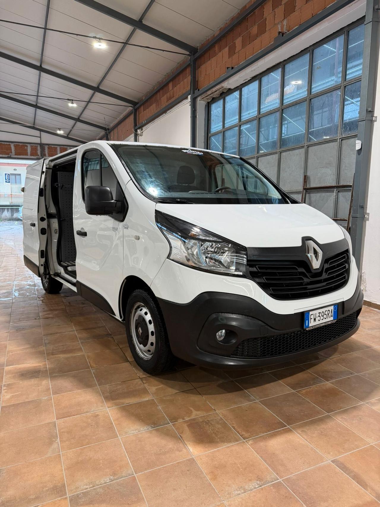 RENAULT TRAFIC 1.6dci 120cv ATTREZZATO