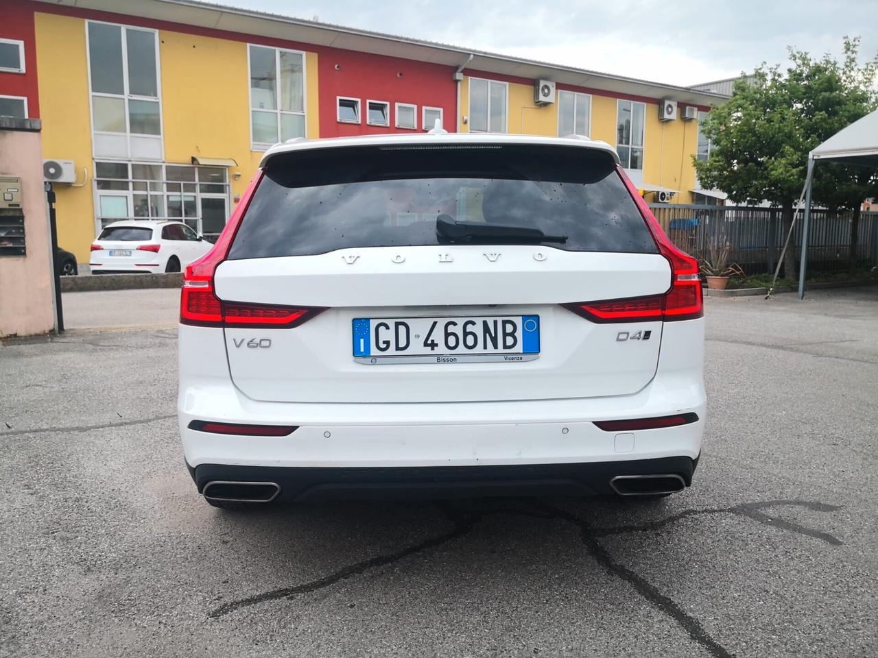 Volvo V60 Cross Country D4 AWD Geartronic ***TENUTA MOLTO BENE***UNIPROPRIETARIO***
