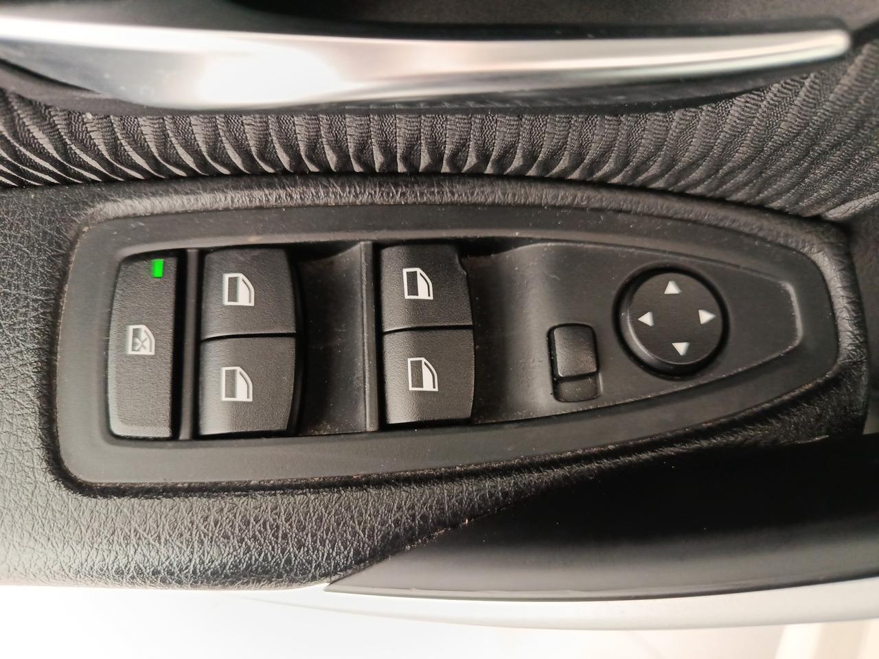 BMW Serie 3 (F30/31) - 320d Touring Business aut.