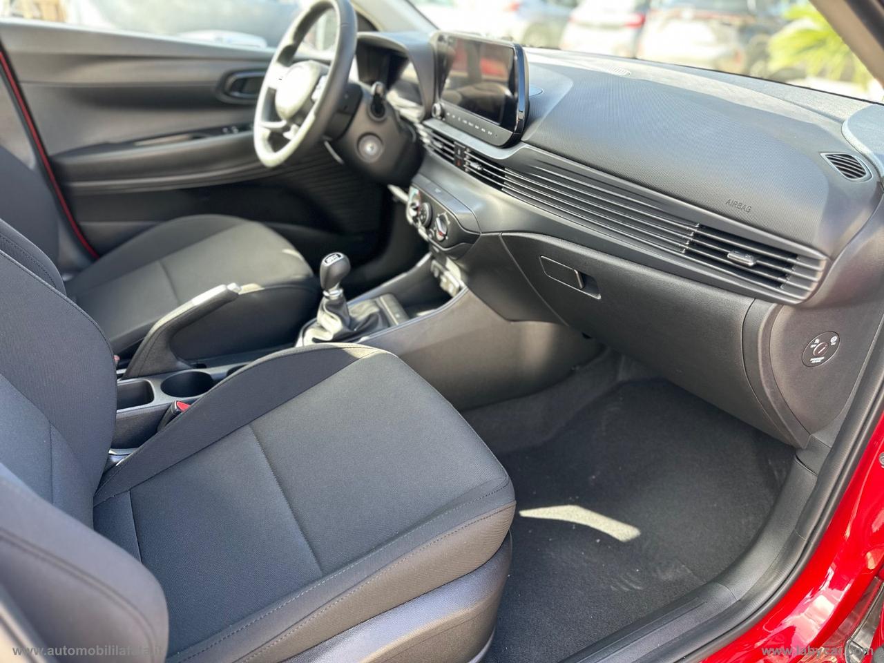 HYUNDAI i20 1.2 MPI MT Connectline KM ZERO