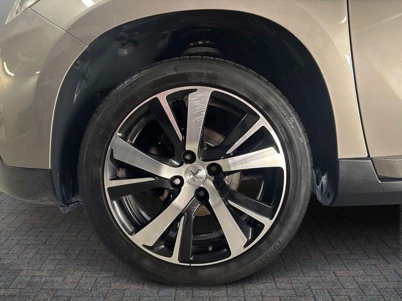 Peugeot 2008 BlueHDi 100 Black Matt