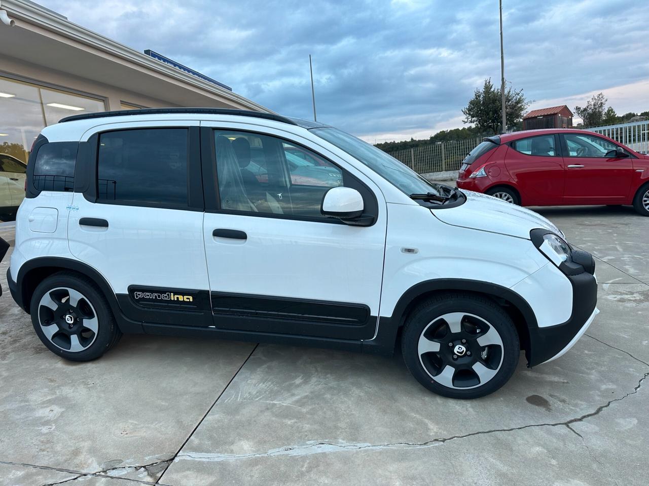 Fiat Pandina 1.0 FireFly 65 CV Hybrid Cross Km 0