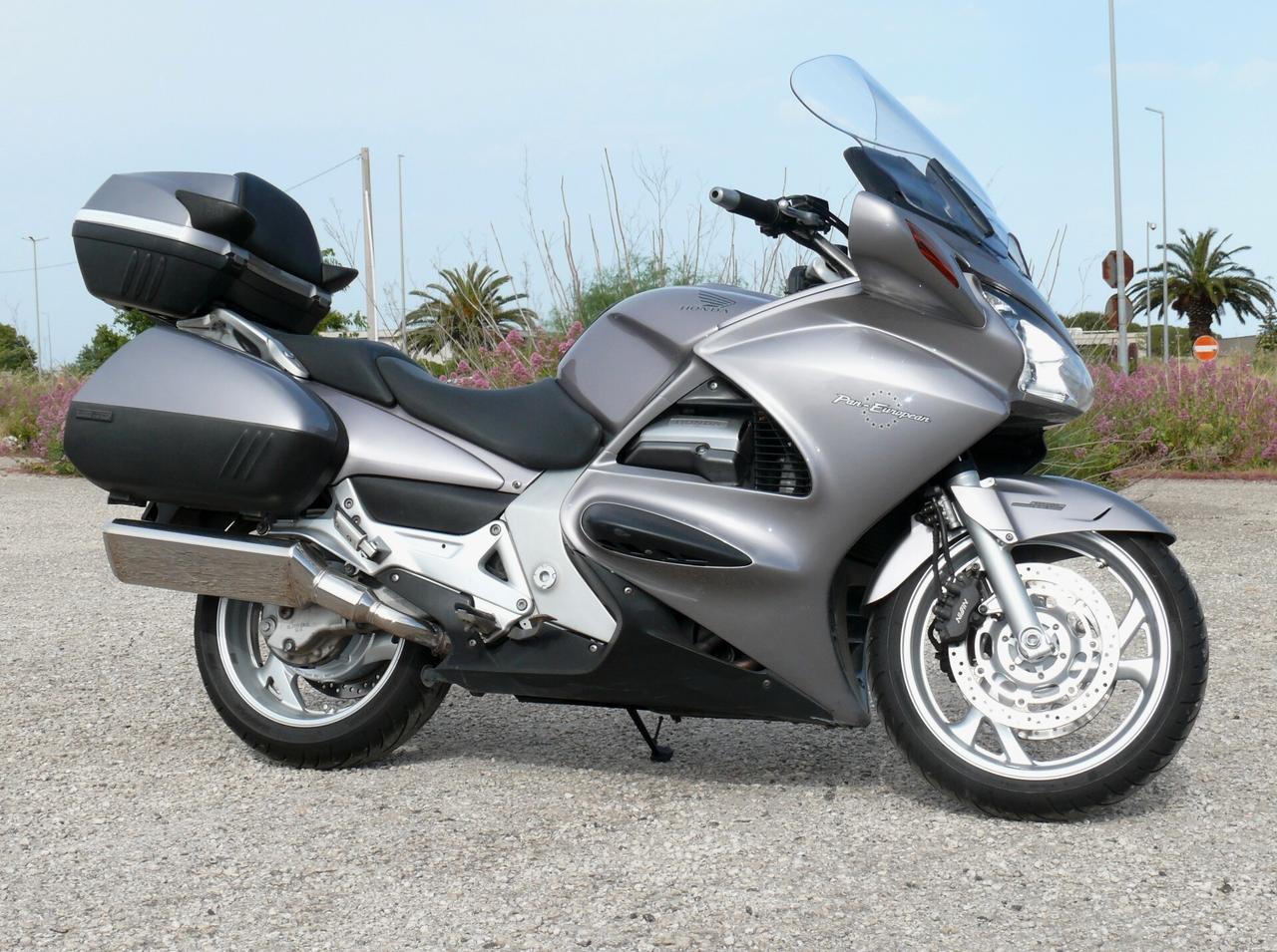 Honda Pan European Pan European