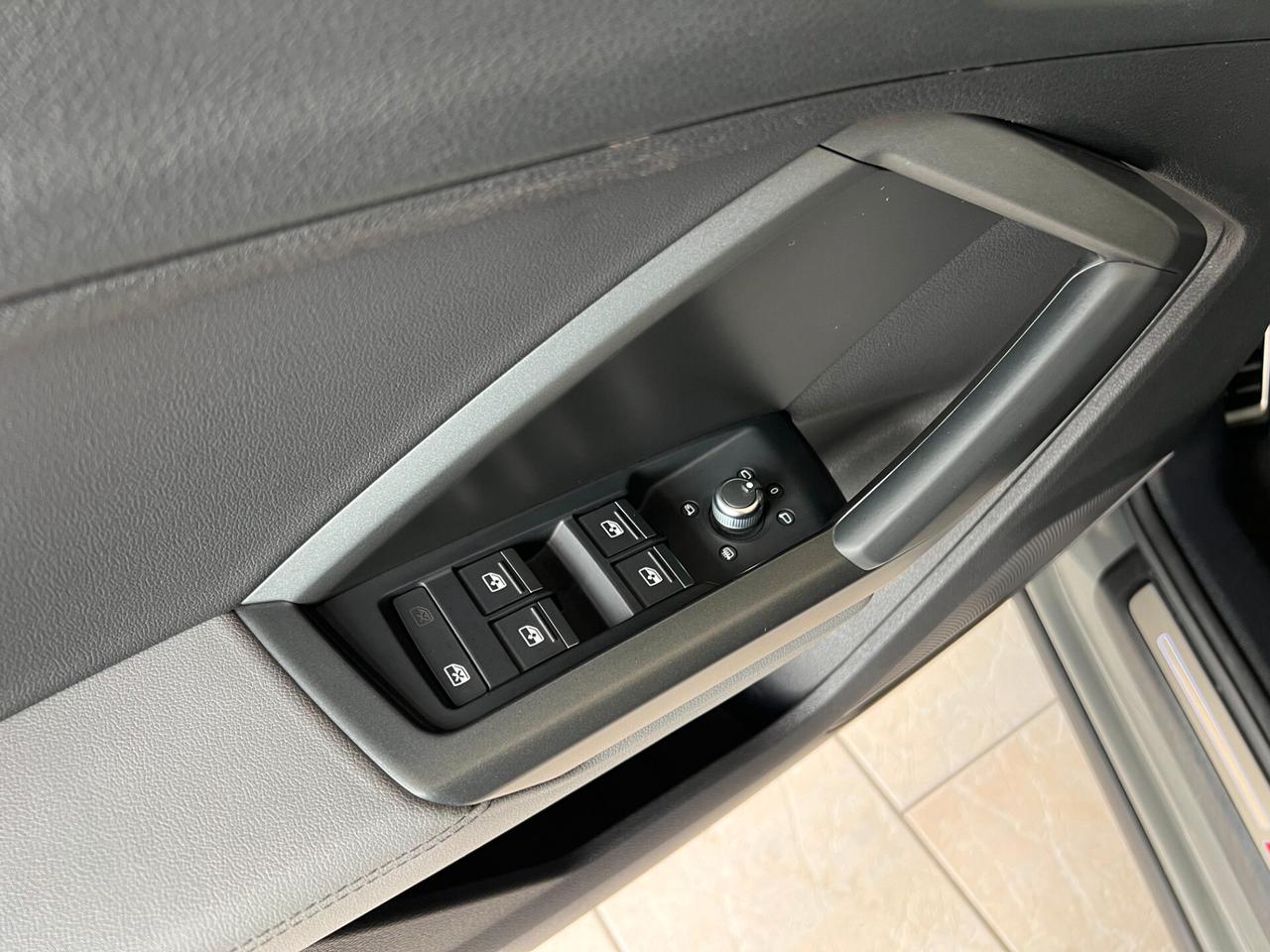 Audi Q3 35 TDI S line PELLE LUCI AMBIENT