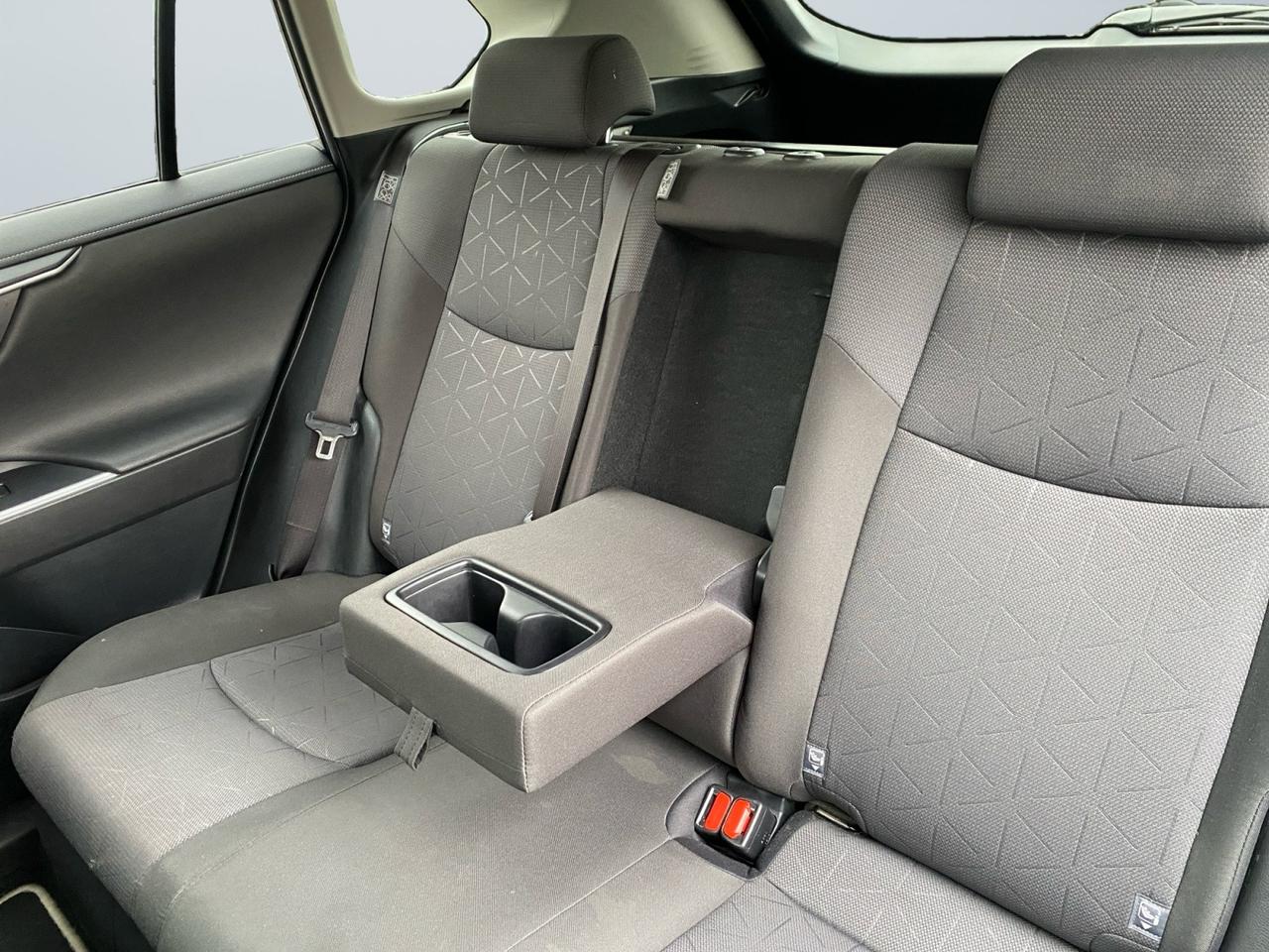 TOYOTA Rav4 V 2019 - Rav4 2.5 vvt-ie h Business 2wd 218cv e-cvt