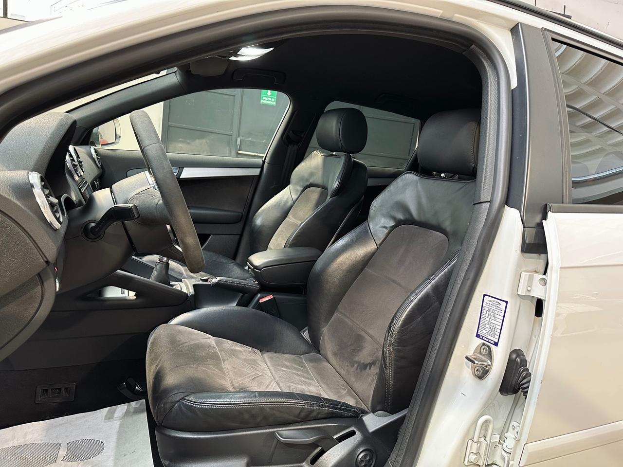 Audi S3 Sportback 2.0 TFSI QUATTRO-ALCANTARA-CAR PLAY