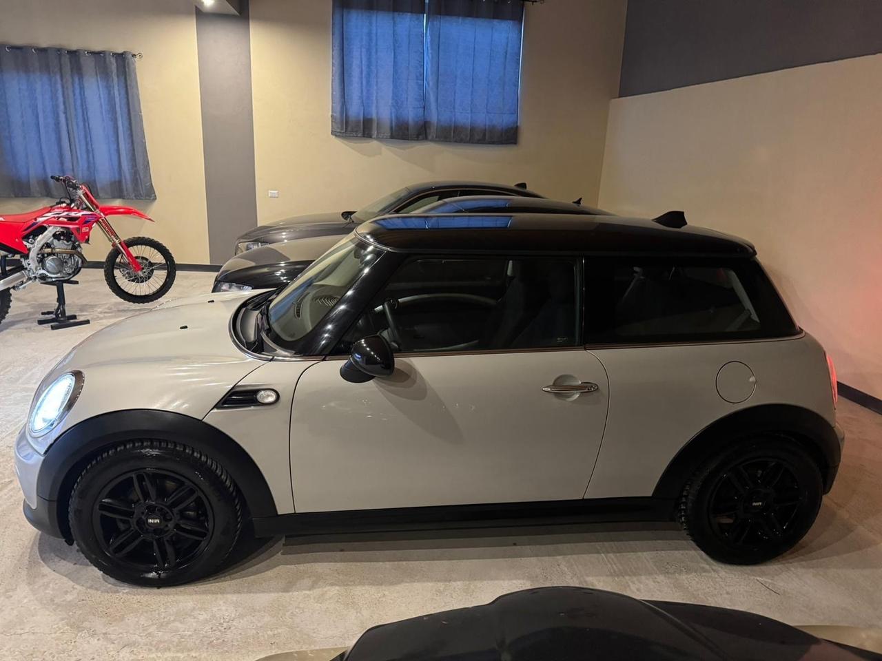 Mini 1.6 16V Cooper D