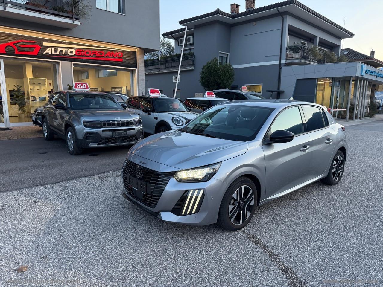 PEUGEOT 208 PureTech 100 S&S 5p. Allure PACK NAVIGATION + VISON PACK + VIIOPARK 2 + PARK DRIVE