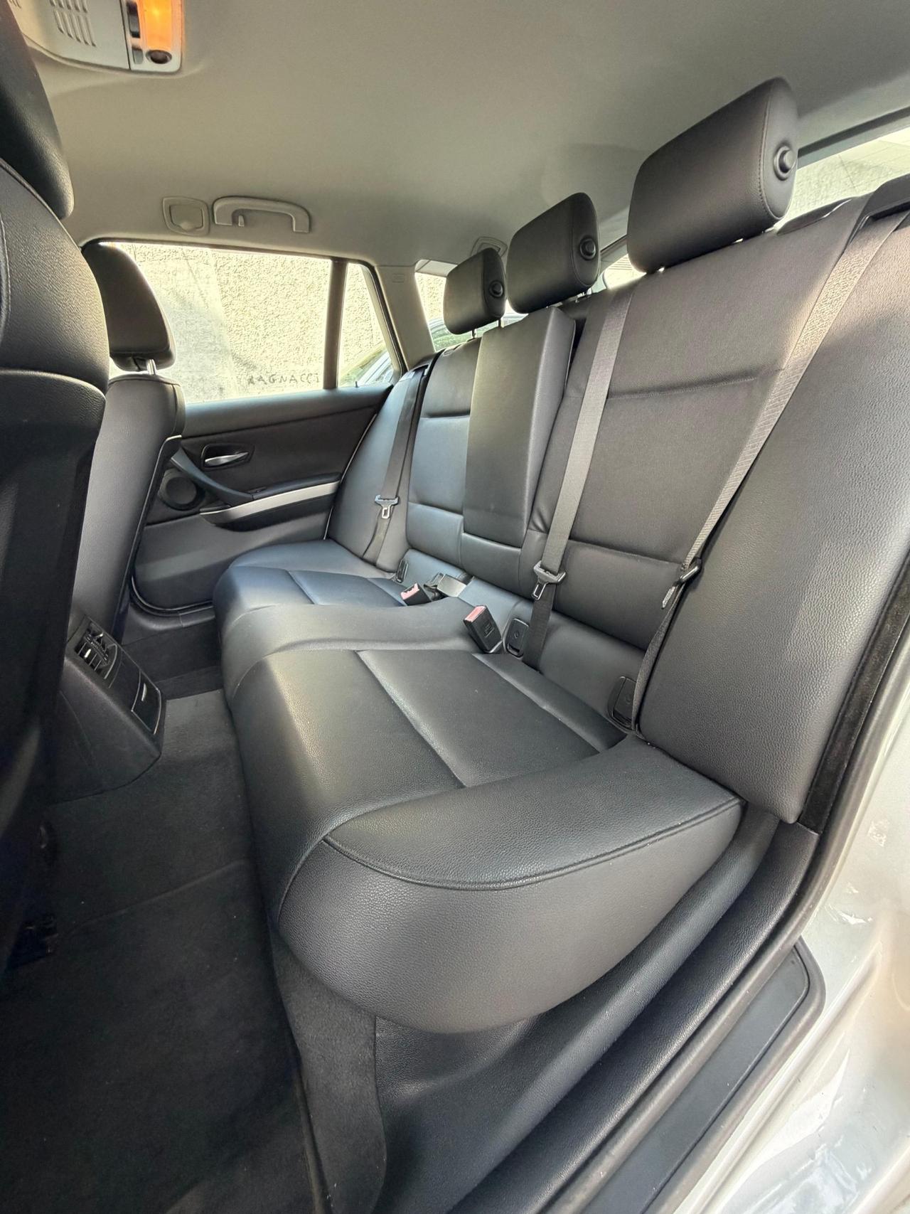 Bmw 320 320d cat Touring Futura fari lenticolari full