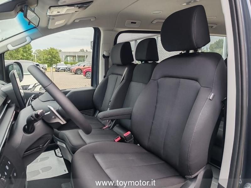 Hyundai Staria 1.6 HEV AT 2WD 9 posti Wagon